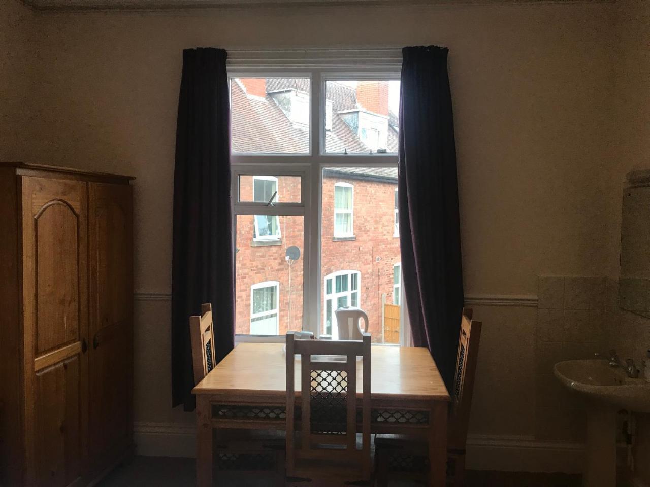 Queen Victoria Hotel Wolverhampton Dış mekan fotoğraf